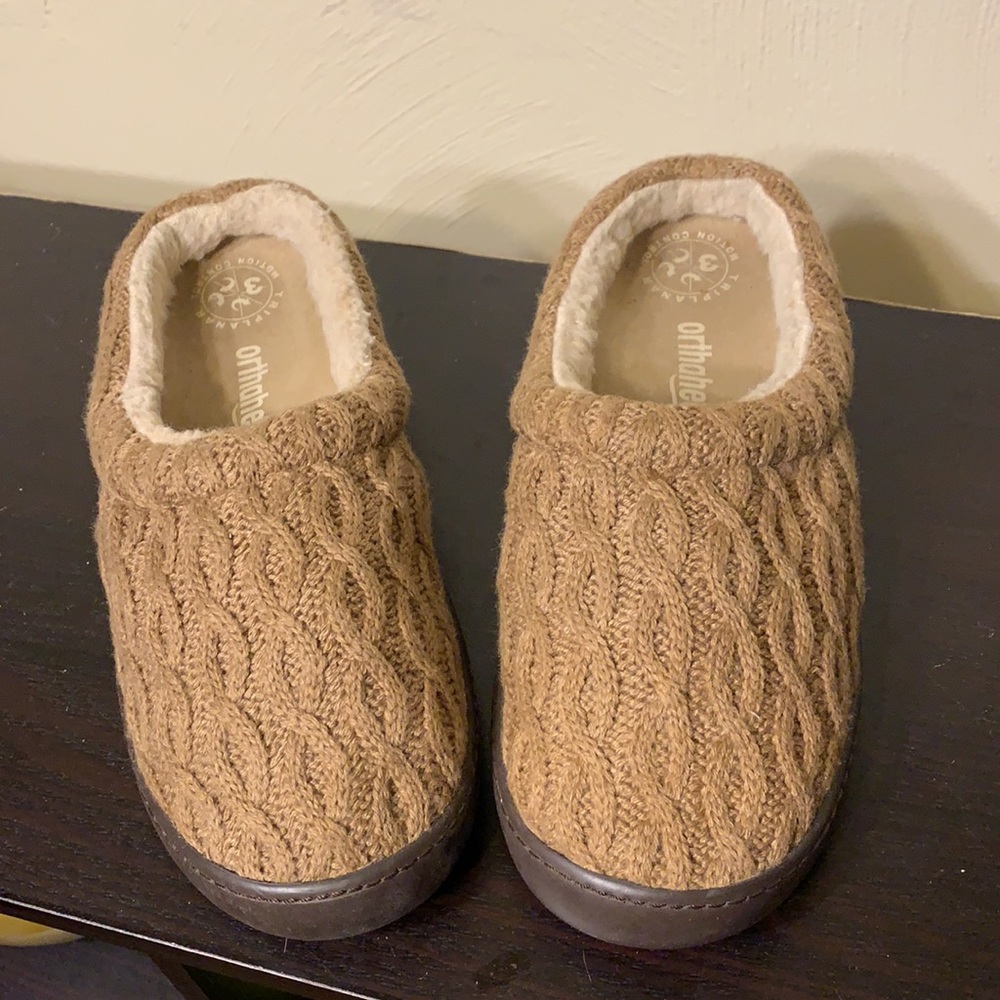 Orthaheel Tan Cable Knit Abbey Mule Slippers size 10 women’s